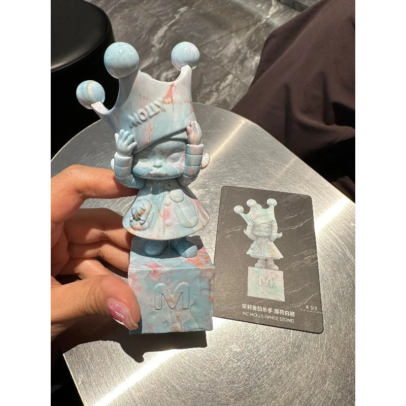 MOLLY Anniversary Statues Classical Retro 2 Series Secret MC MOLLY(White Stone) 2 MOLLY Anniversary Statues Classical Retro 2 Series Secret MC MOLLY(White Stone) - Image 2