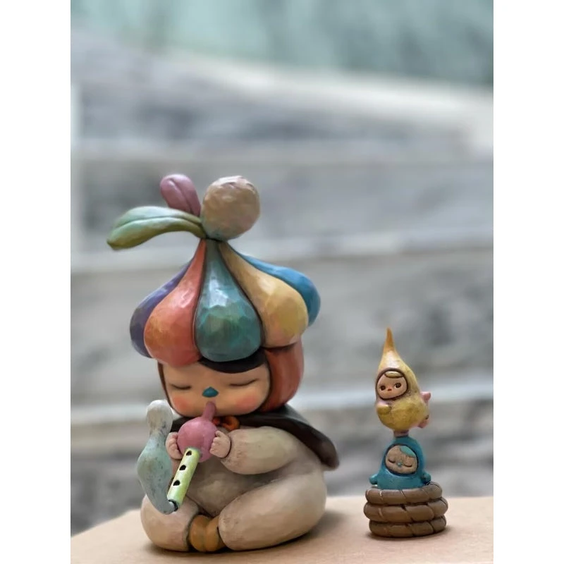 PUCKY The Beanie Charmer Figure Limited Edition 2 PUCKY The Beanie Charmer Figure Limited Edition - Image 2