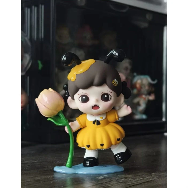 Baby Zoraa Baby Bee Zoraa Figurine 2024 Limited Edition 2 Baby Zoraa Baby Bee Zoraa Figurine 2024 Limited Edition - Image 2